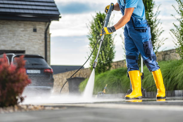 Garage Pressure Washing in Carpendale, WV